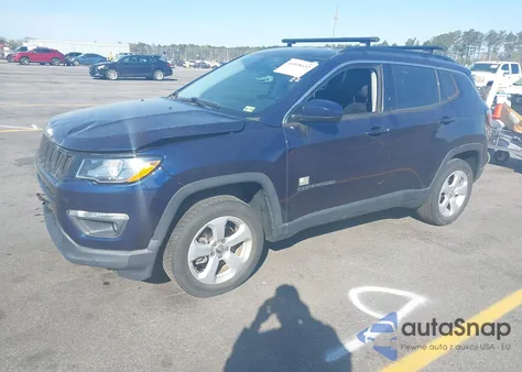 2018 Jeep Compass Latitude 4X4 из США, поврежденный, VIN 3C4NJDBBXJT256028